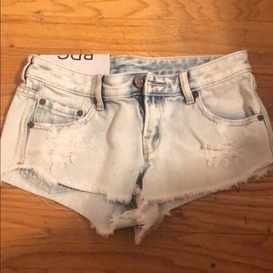 BDG light wash shorts